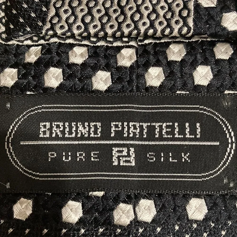 Bruno piattelli. Pure silk tie